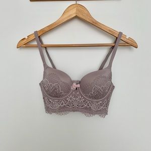 VS | Bra